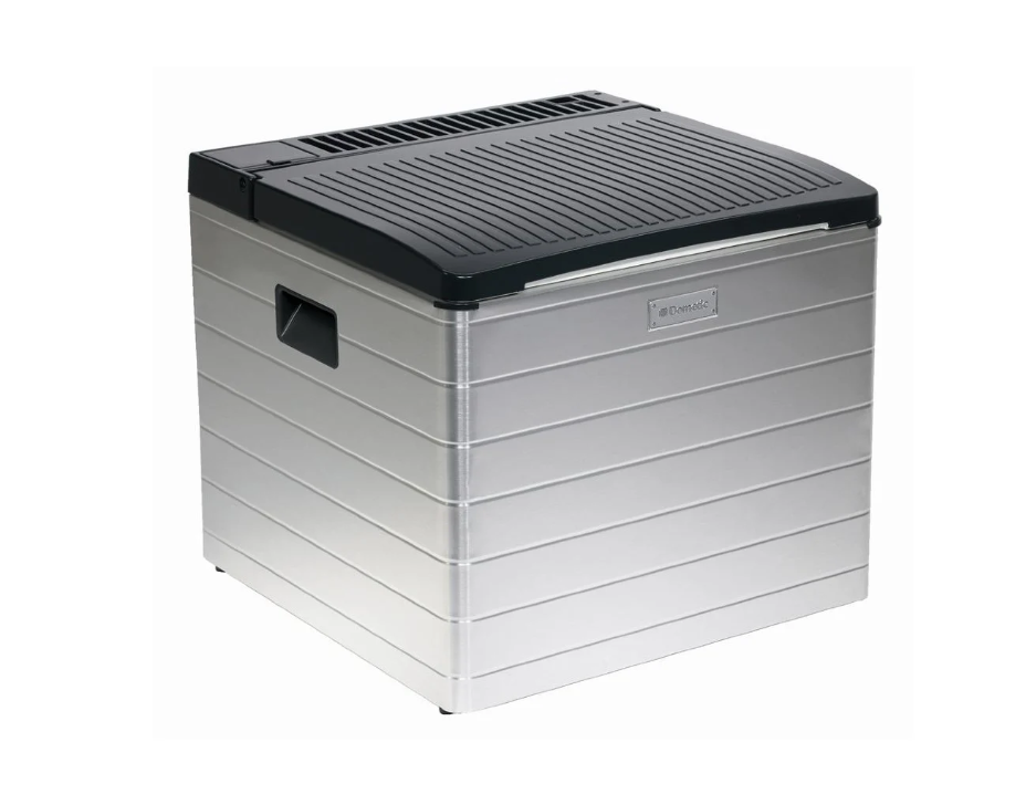 У абсорбционной морозильной камеры/холодильника DOMETIC Combicool ACX 40 12-220V универсальный способ питания — и от газа, и от электричества